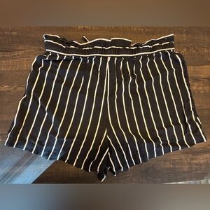 Who What Wear Black and White Striped Women Shorts
